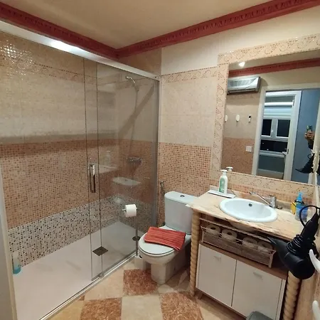 Sarakatua15: Spacious Family With Spectacular Views Apartment