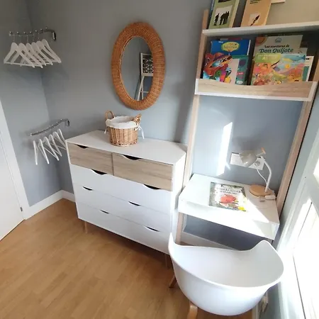 Sarakatua15 Vistas Espectaculares - Familias Y Parejas - 2 Independientes - Amplio Salón Cocina Comedor - Garaje Opcional En Pleno Centro Urbano Apartamento Zarautz