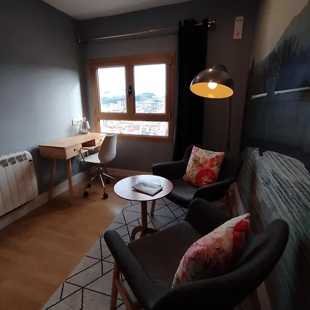 Sarakatua15 Vistas Espectaculares - Familias Y Parejas - 2 Independientes - Amplio Salón Cocina Comedor - Garaje Opcional En Pleno Centro Urbano * Zarautz